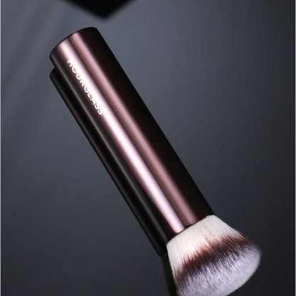 HOURGLASS Foundation-Pinsel